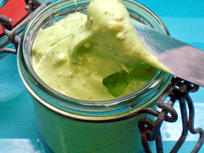 https://www.daskochrezept.de/rezepte/pistazien-schokoladen-creme