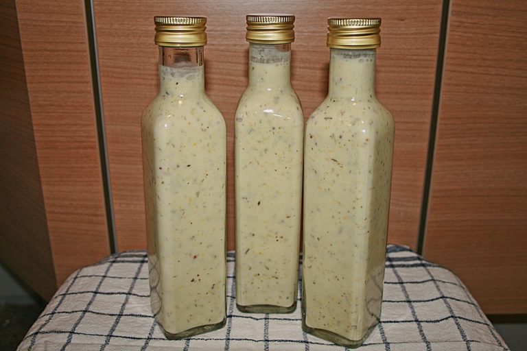 SALATSOSSE AUF VORRAT