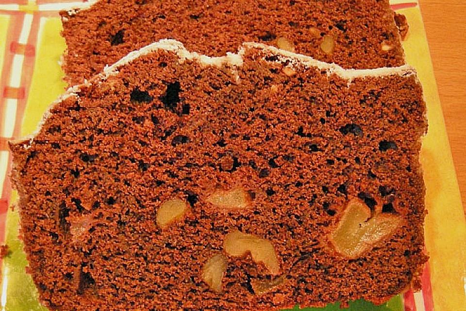 Gewürzkuchen mit Walnüssen und Apfel Gewürzkuchen mit Walnüssen und Apfel