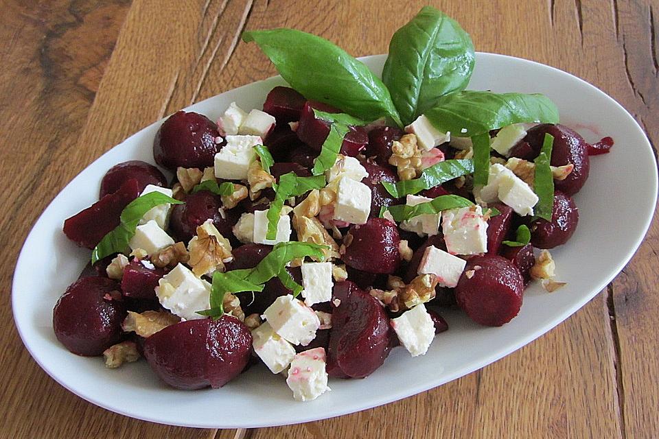 Rote Bete-Salat mit Schafskäse