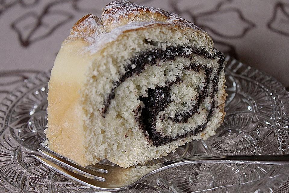 Mohnstrudel-Kranz Mohnstrudel-Kranz
