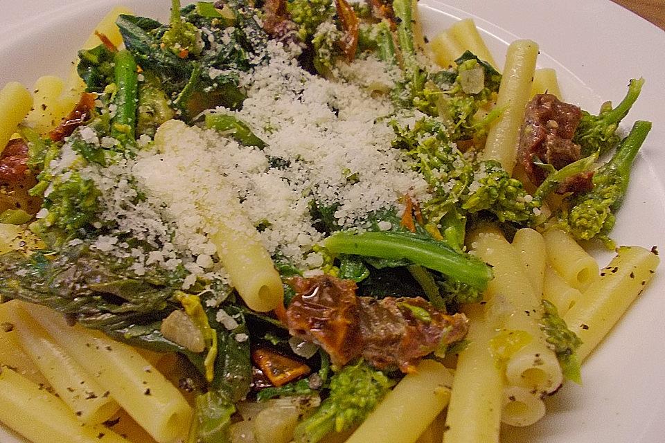Orecchiette con cime di rapa Orecchiette con cime di rapa