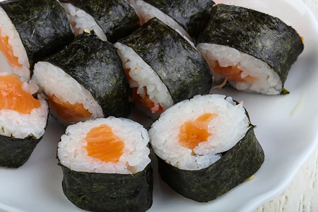 MAKI SUSHI-GRUNDREZEPT MAKI SUSHI - GRUNDREZEPT