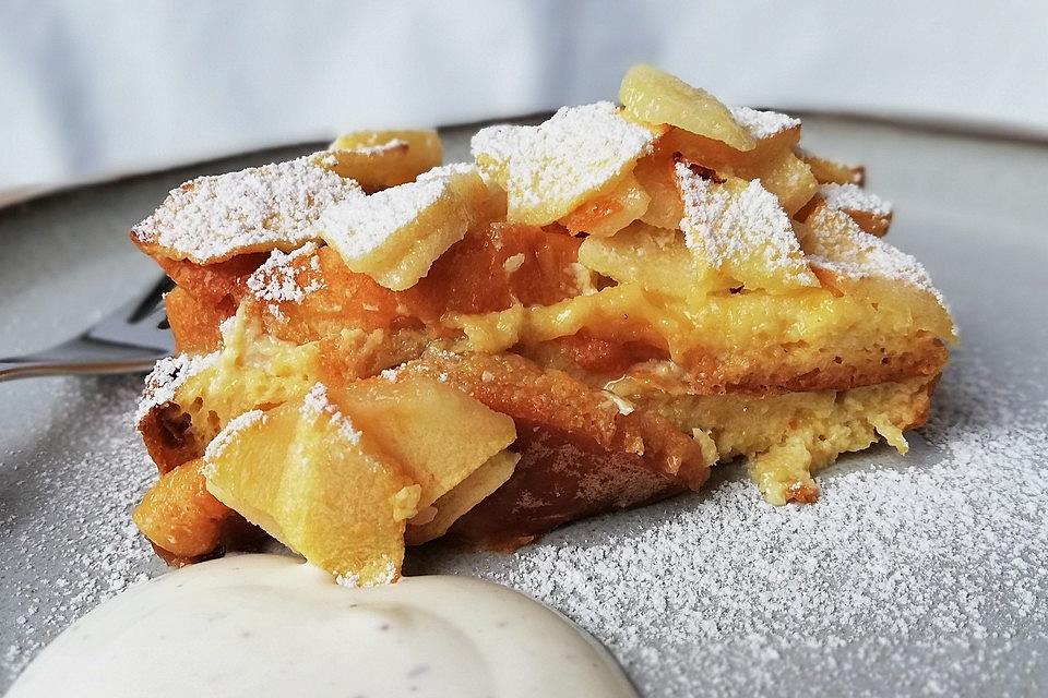 Torta cremosa con panettone e mele Torta cremosa con panettone e mele