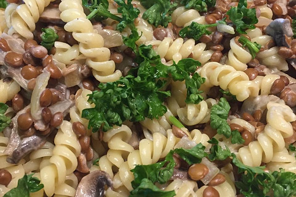 Nudeln mit Linsen-Pilz-Rahm Nudeln mit Linsen-Pilz-Rahm