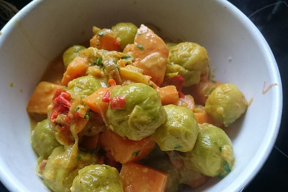Süßkartoffel-Rosenkohl-Curry Süßkartoffel-Rosenkohl-Curry
