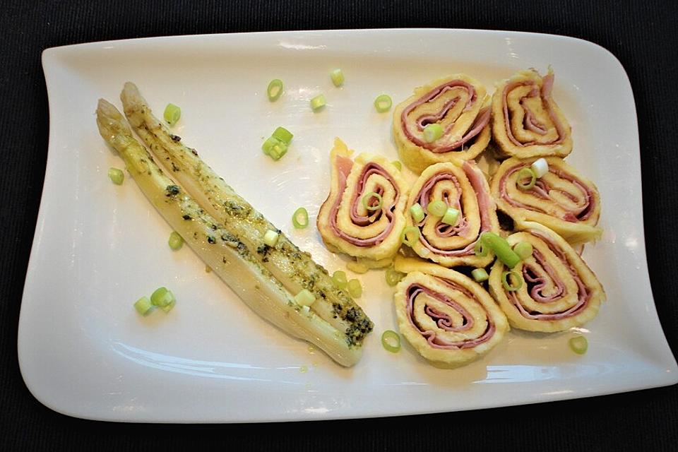 Schinken-Pfannkuchen zu Spargel