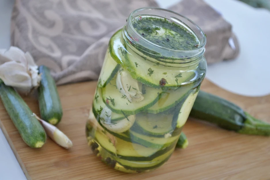 EINGELEGTE ZUCCHINI EINGELEGTE ZUCCHINI
