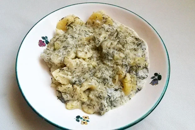 DILLSAUCE MIT KARTOFFELN DILLSAUCE MIT KARTOFFELN