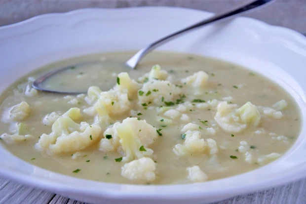KARFIOLSUPPE KARFIOLSUPPE