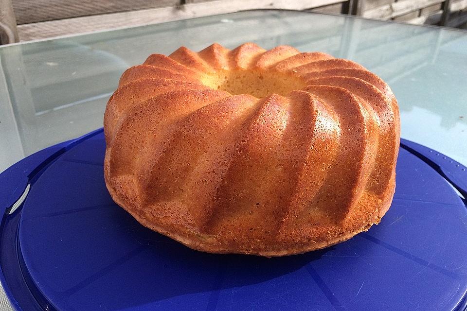 Schlagobers Guglhupf Schlagobers Guglhupf